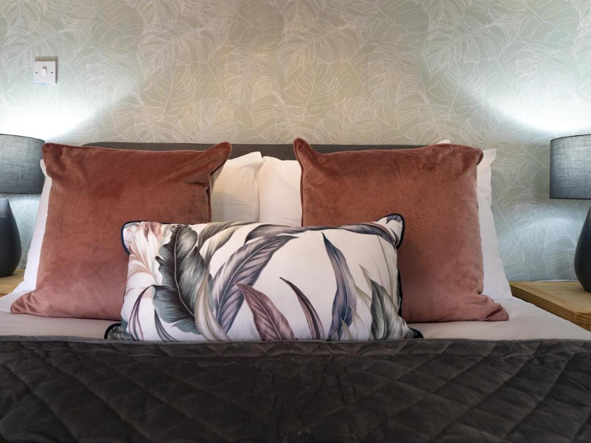 Pass The Keys 58 Lw Ave Stunning 2Br Terrace Top Location Lots Nearby Белфаст Екстериор снимка