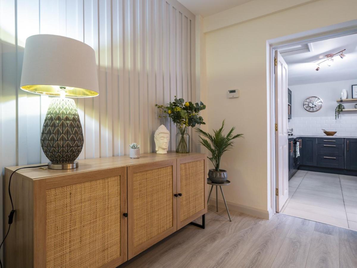 Pass The Keys 58 Lw Ave Stunning 2Br Terrace Top Location Lots Nearby Белфаст Екстериор снимка