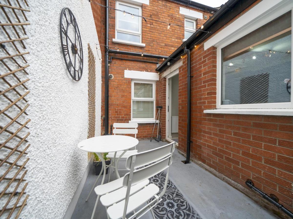 Pass The Keys 58 Lw Ave Stunning 2Br Terrace Top Location Lots Nearby Белфаст Екстериор снимка
