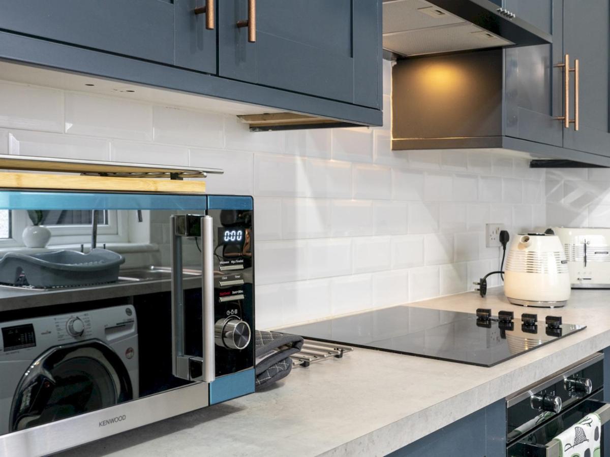 Pass The Keys 58 Lw Ave Stunning 2Br Terrace Top Location Lots Nearby Белфаст Екстериор снимка